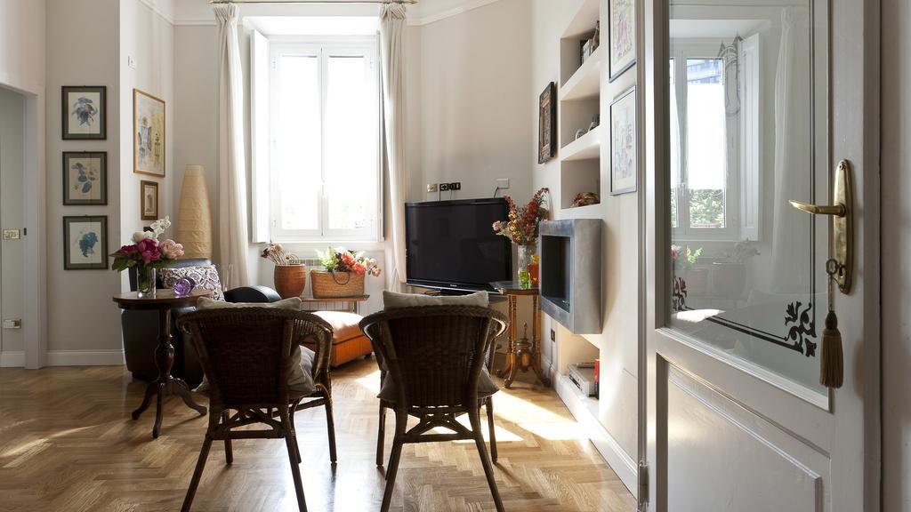 Italianway - Vigano Apartment มิลาน ภายนอก รูปภาพ